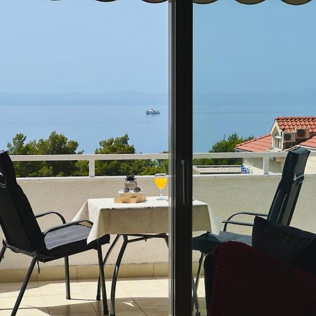 Penthouse Studio With Sea View Makarska Exterior photo