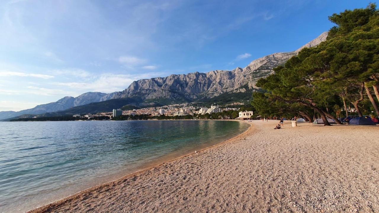 Penthouse Studio With Sea View Makarska Exterior photo