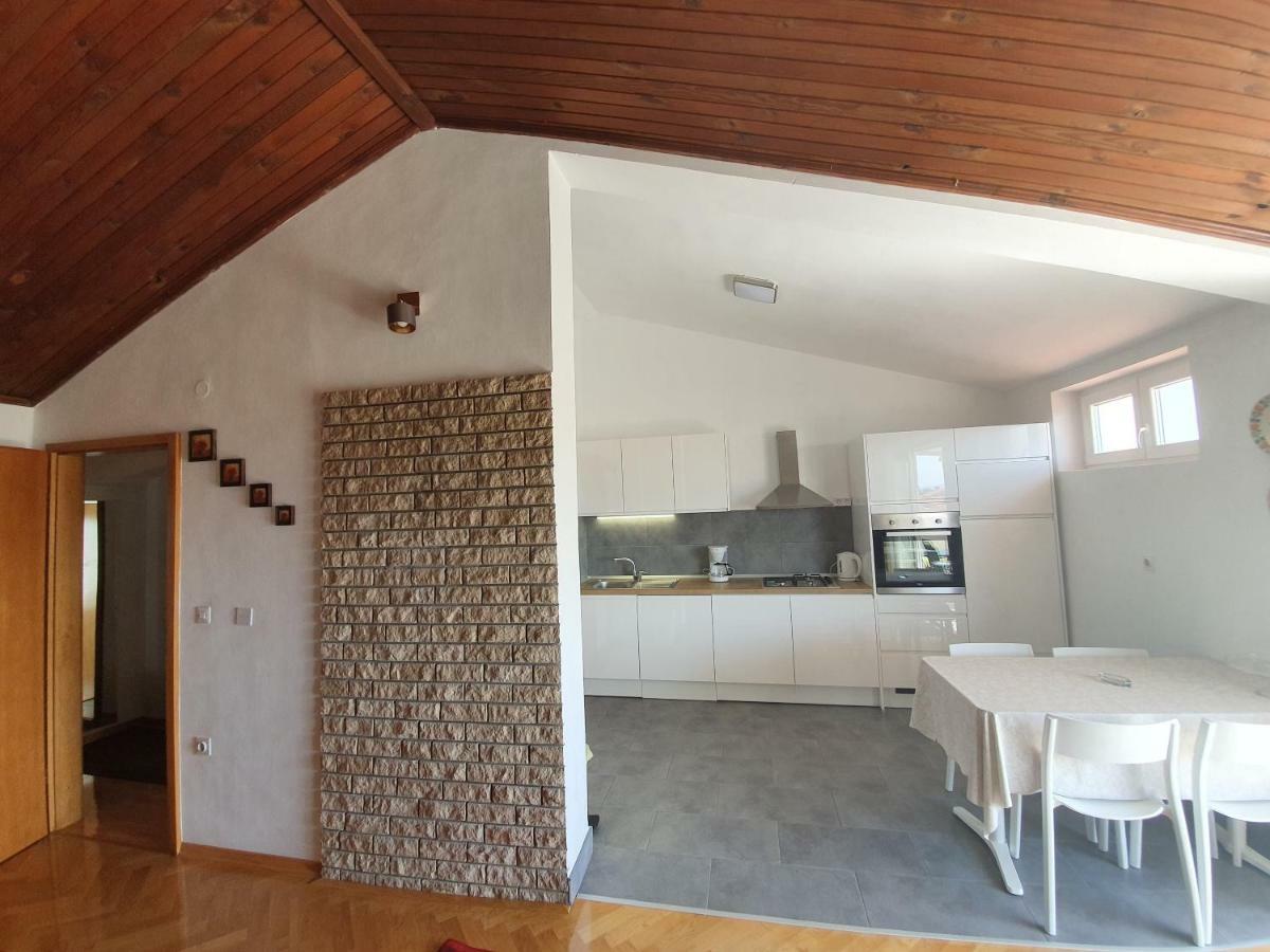 Penthouse Studio With Sea View Makarska Exterior photo